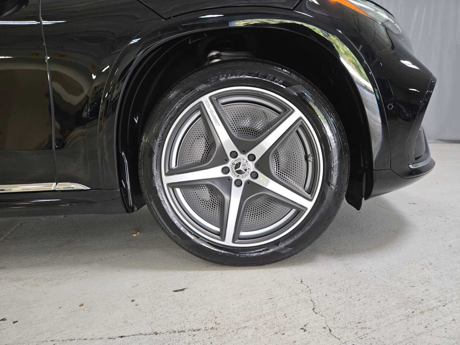 Used 2023 Mercedes-Benz EQS 450+ 4MATIC SUV image 9