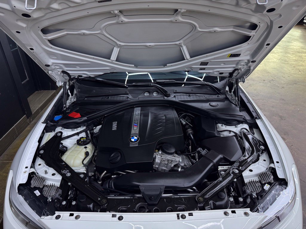 Used 2017 BMW M2 RWD image 28