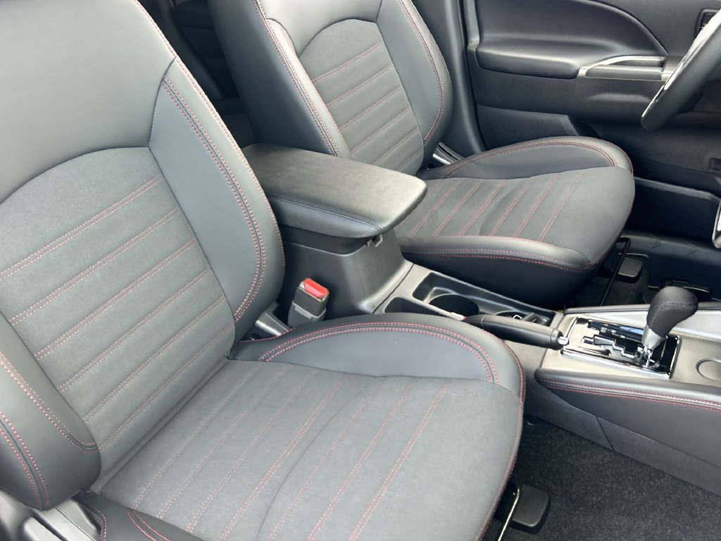 New 2027 Mitsubishi Outlander Sport SE FWD image 21