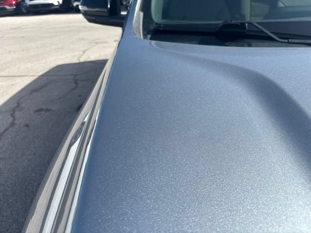 Used 2024 Chevrolet Traverse LT FWD image 28