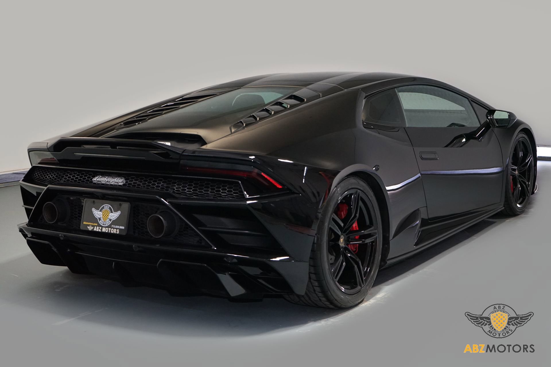 Used 2021 Lamborghini Huracan EVO image 6