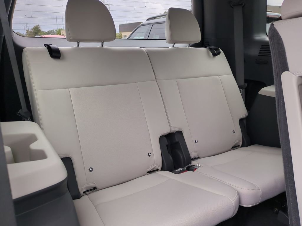 New 2026 Hyundai Santa Fe SE image 16