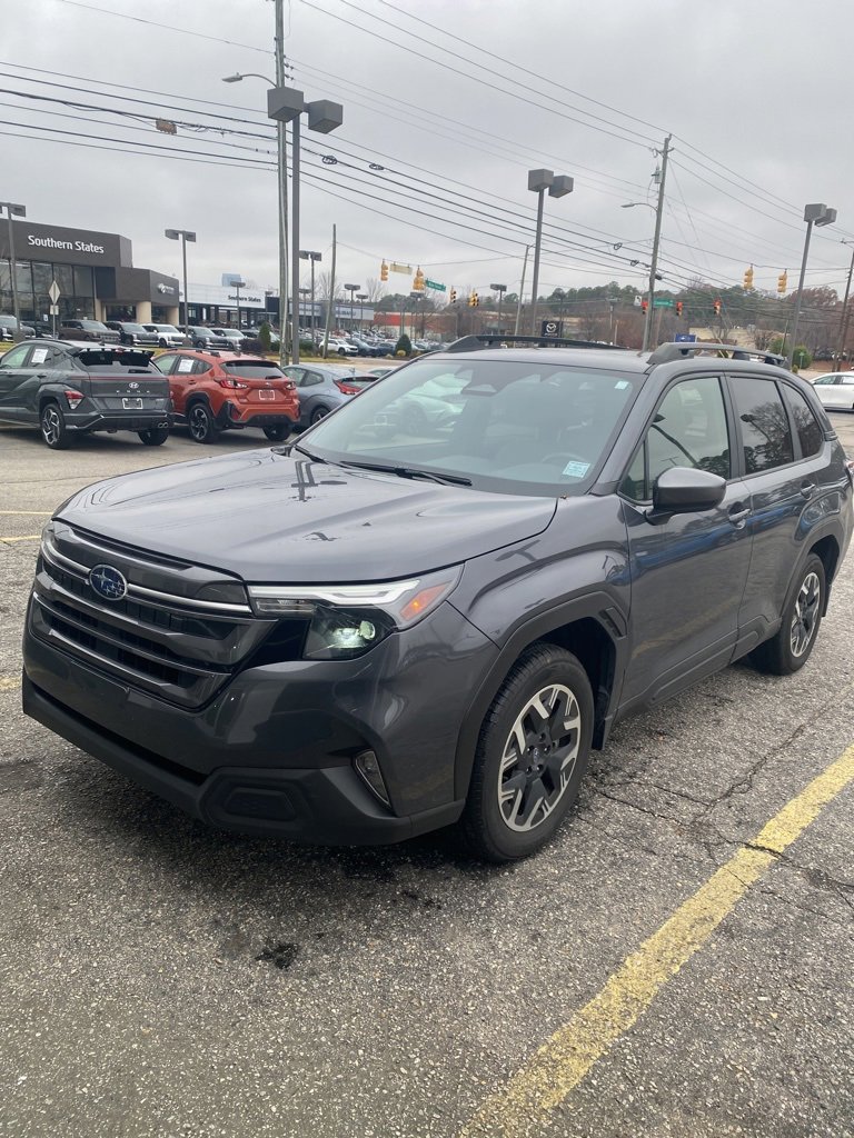 Used 2025 Subaru Forester Premium w/ Convenience Package #1