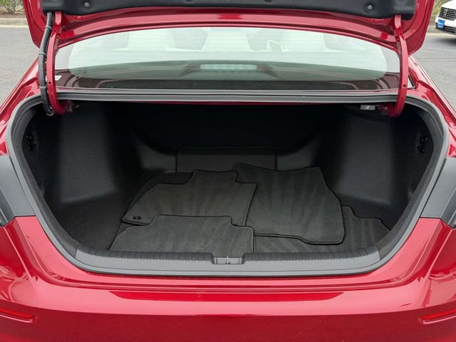 Certified 2025 Honda Accord LX image 9