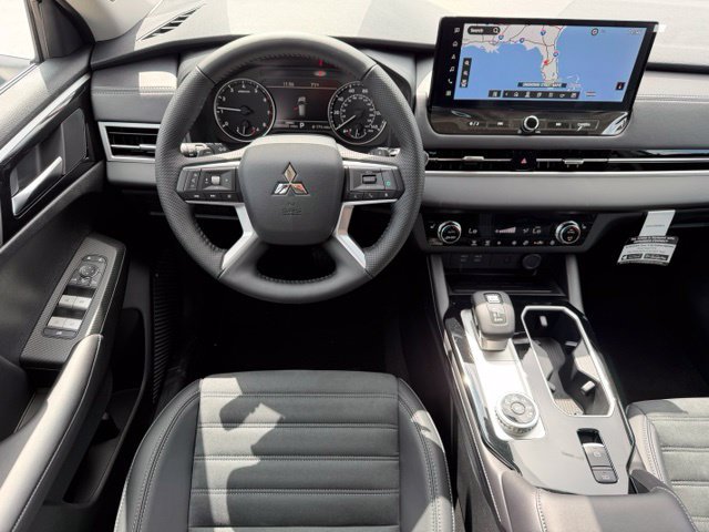 New 2026 Mitsubishi Outlander SE FWD image 19