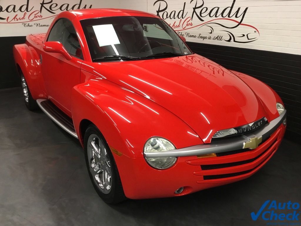 Used 2005 Chevrolet SSR w/ Preferred Equipment Group RWD image 13