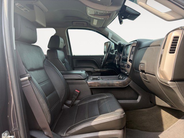 Used 2015 GMC Sierra 2500 Denali w/ Duramax Plus Package image 10