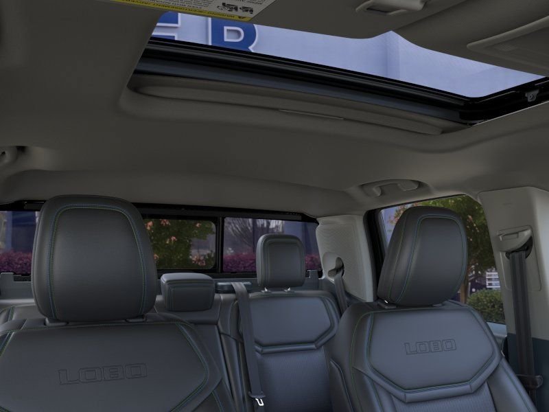 New 2026 Ford Maverick Lobo AWD/4WD image 36