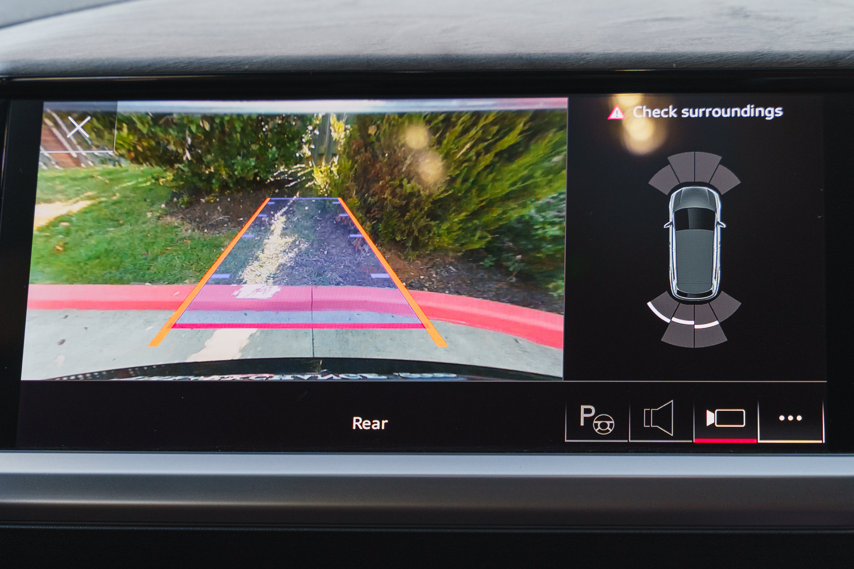 Certified 2023 Audi Q4 e-tron Prestige AWD/4WD image 13