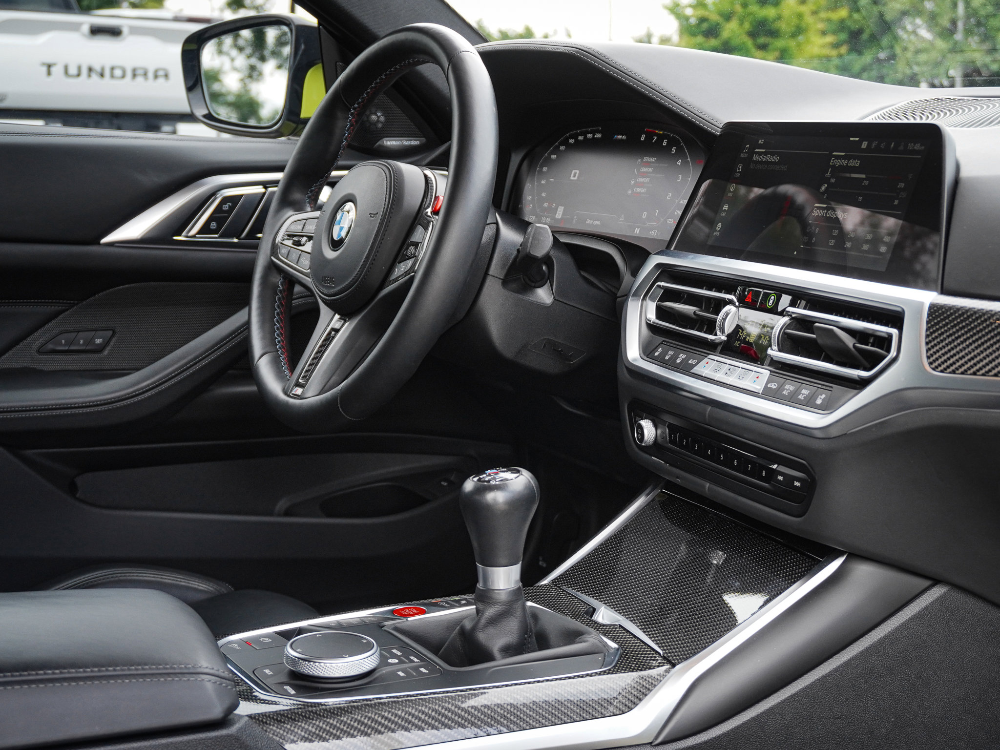 Used 2023 BMW M4 Coupe w/ Executive Package RWD image 34