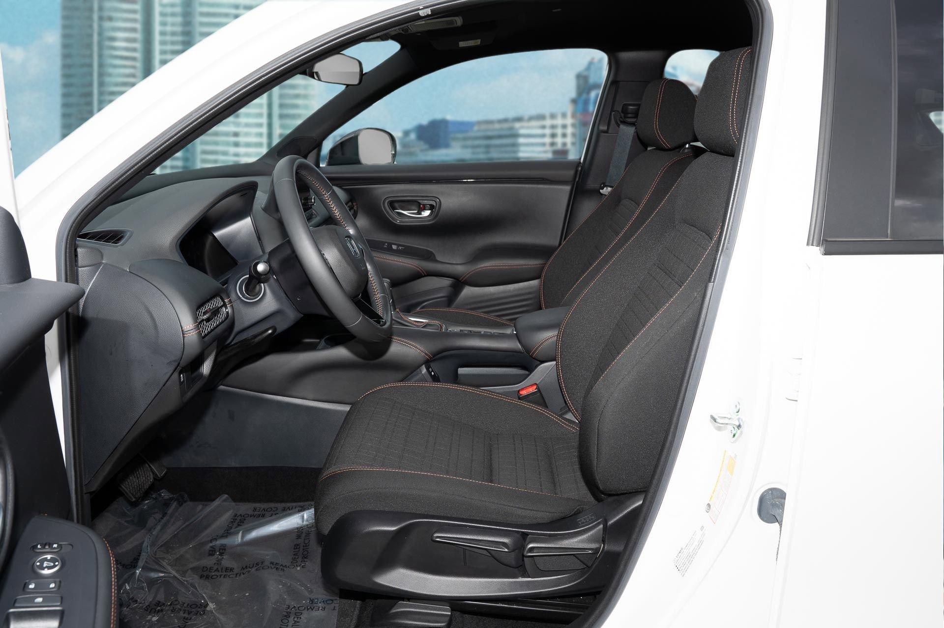 Used 2024 Honda HR-V Sport image 15