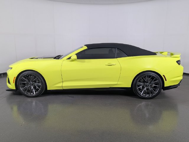 Used 2020 Chevrolet Camaro ZL1 RWD image 8