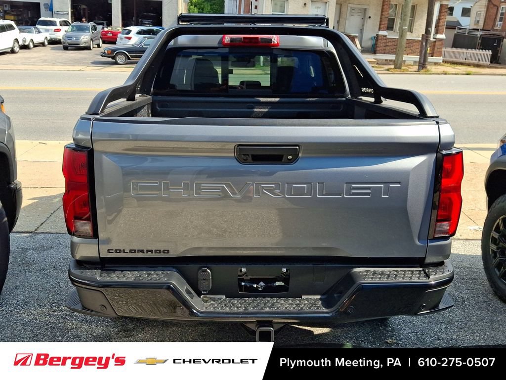New 2026 Chevrolet Colorado Z71 w/ Midnight Edition AWD/4WD image 4