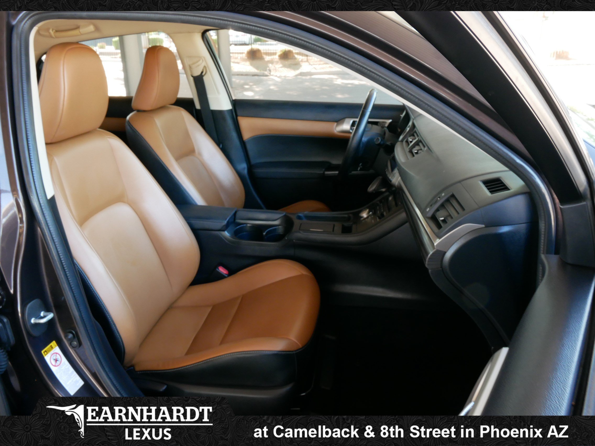 Used 2016 Lexus CT 200h w/ Accessory Package 2 FWD image 8