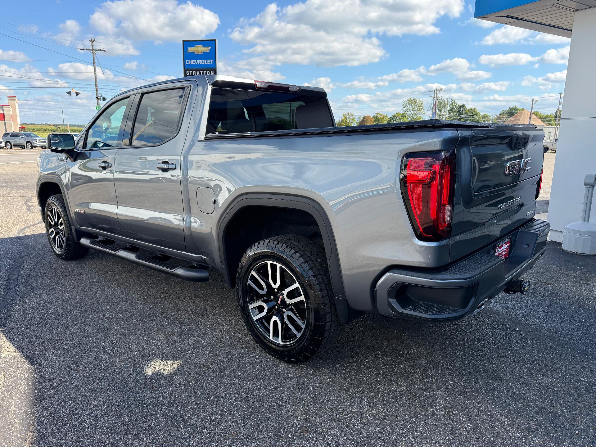 Certified 2021 GMC Sierra 1500 AT4 AWD/4WD image 5