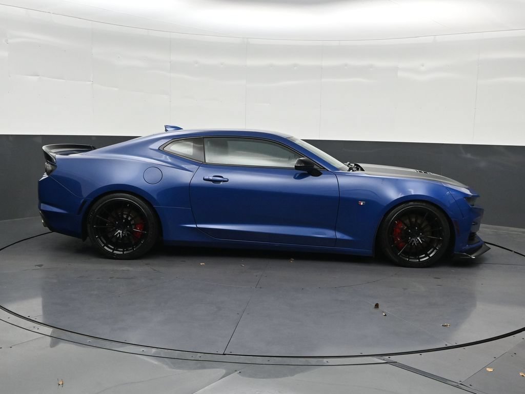 Used 2020 Chevrolet Camaro SS RWD image 7