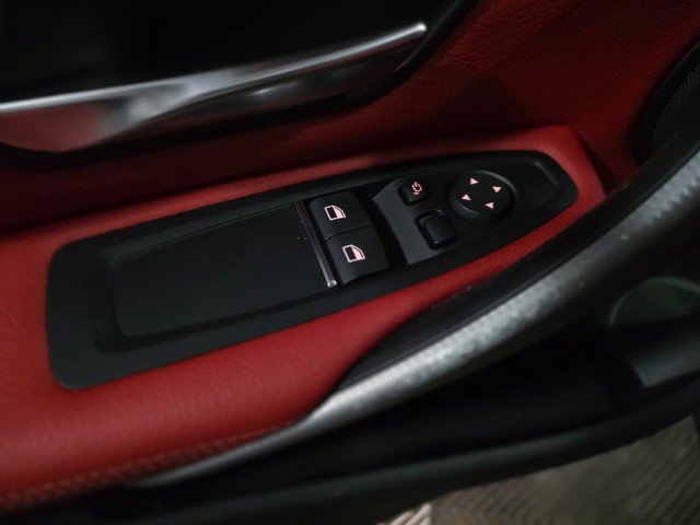 Used 2020 BMW 430i Coupe w/ M Sport Package image 29