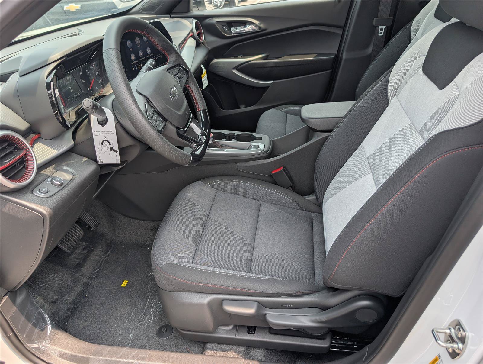 New 2026 Chevrolet Trax RS FWD image 11