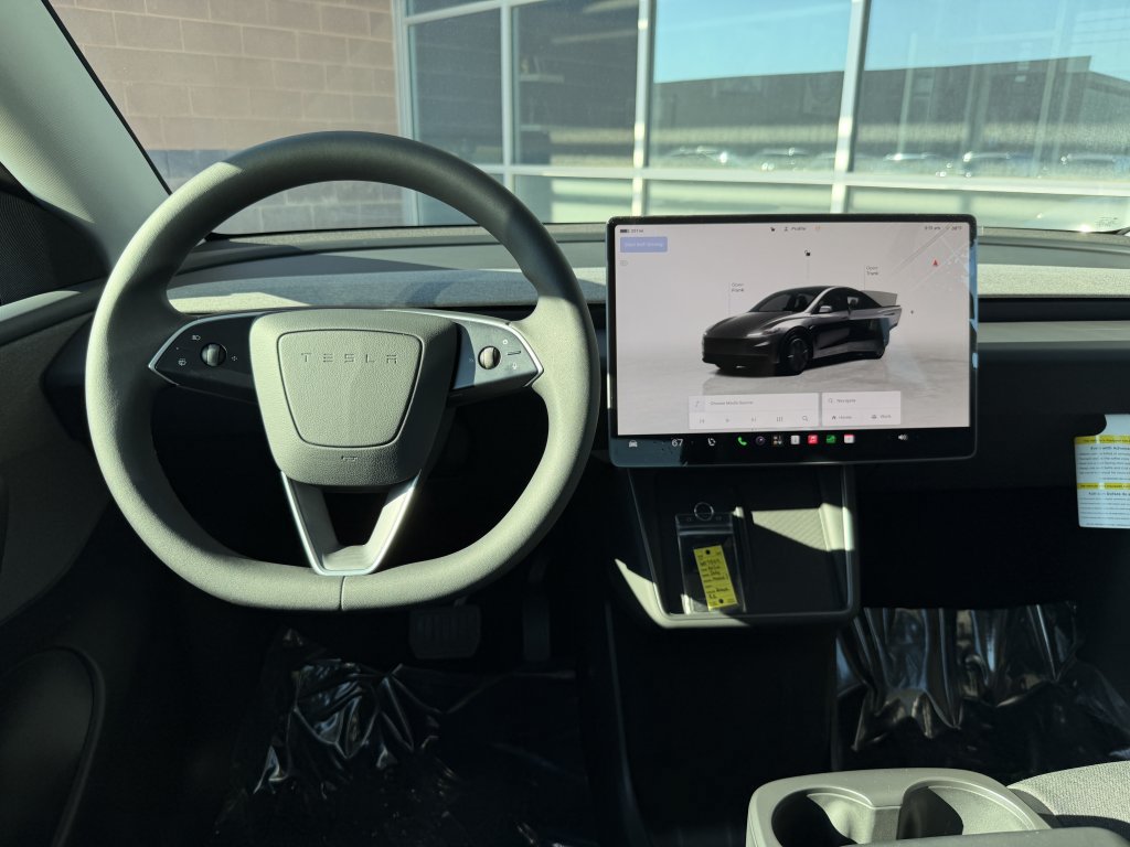 Used 2026 Tesla Model Y 2WD image 16