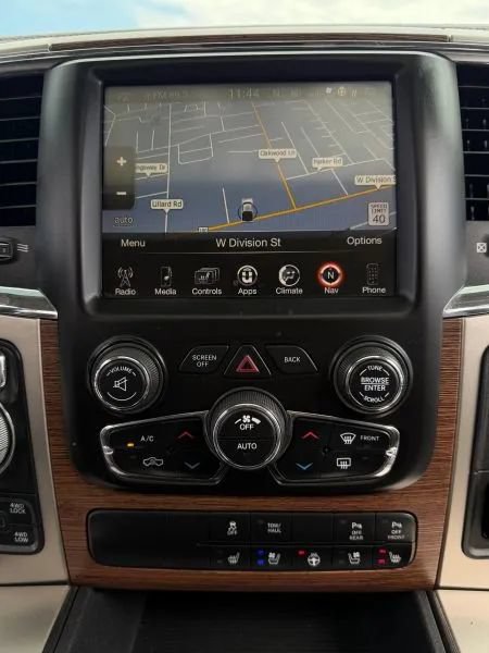 Used 2017 RAM 1500 Laramie w/ Convenience Group AWD/4WD image 35