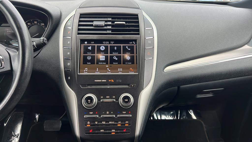 Used 2017 Lincoln MKC Premiere FWD image 18