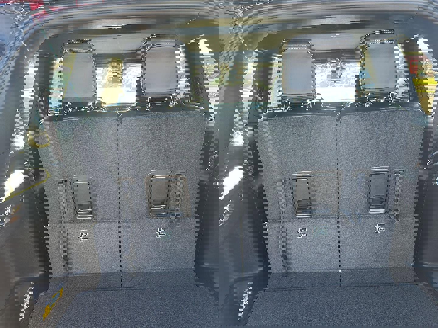 New 2025 Jeep Grand Cherokee L Limited w/ Black Appearance Package image 11