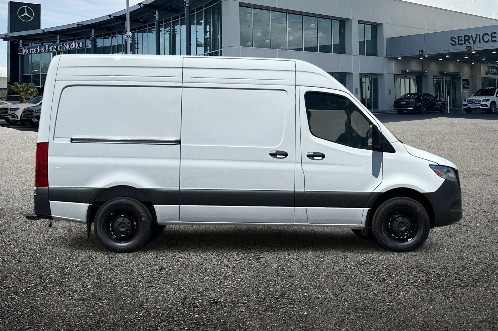 New 2026 Mercedes-Benz Sprinter 2500 image 3