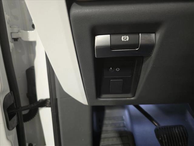 Used 2020 Land Rover Defender 110 HSE image 26