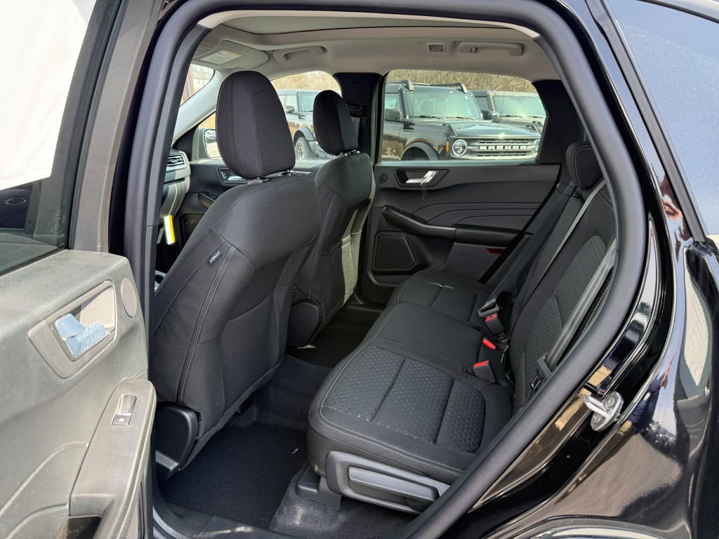 New 2026 Ford Escape Active w/ Active Premium Tech Pack AWD/4WD image 4