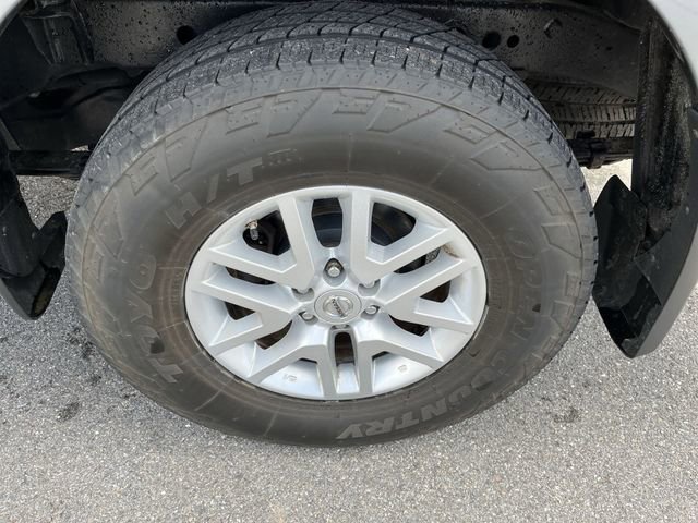 Used 2018 Nissan Frontier SV image 20