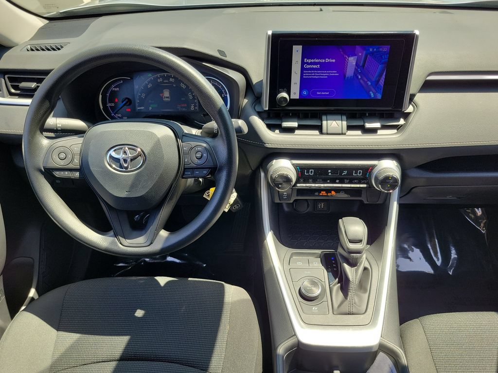 Used 2024 Toyota RAV4 LE AWD/4WD image 11