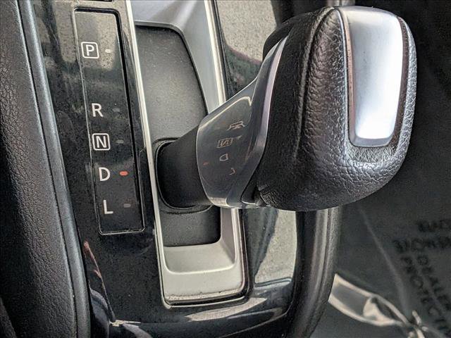 Used 2021 Nissan Versa SV FWD image 11