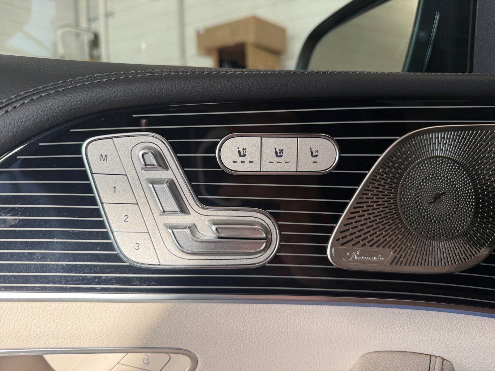 New 2026 Mercedes-Benz GLS 580 4MATIC image 14