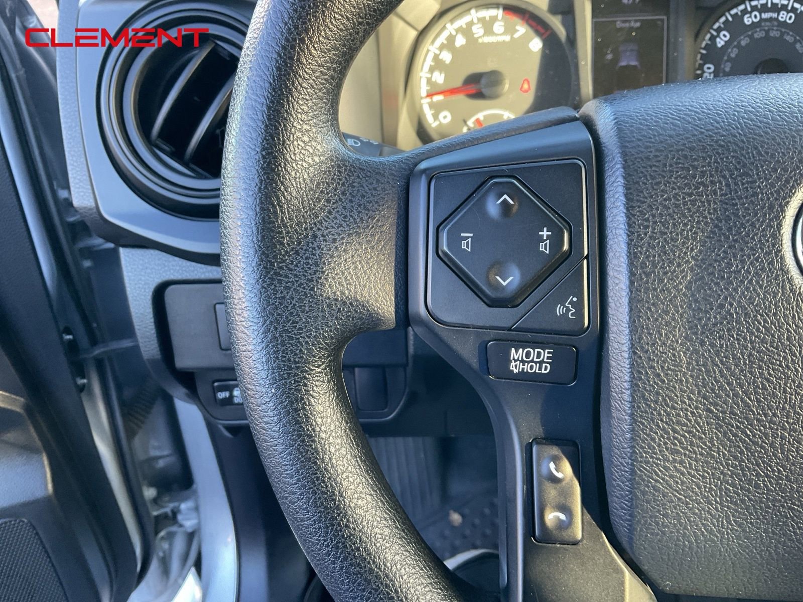 Used 2020 Toyota Tacoma SR image 7