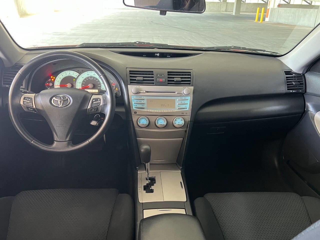Used 2009 Toyota Camry SE FWD image 16
