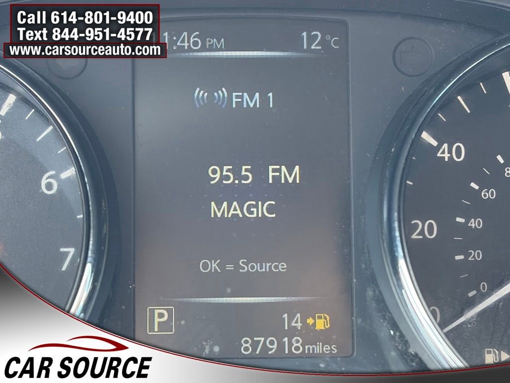 Used 2017 Nissan Rogue SV FWD image 17