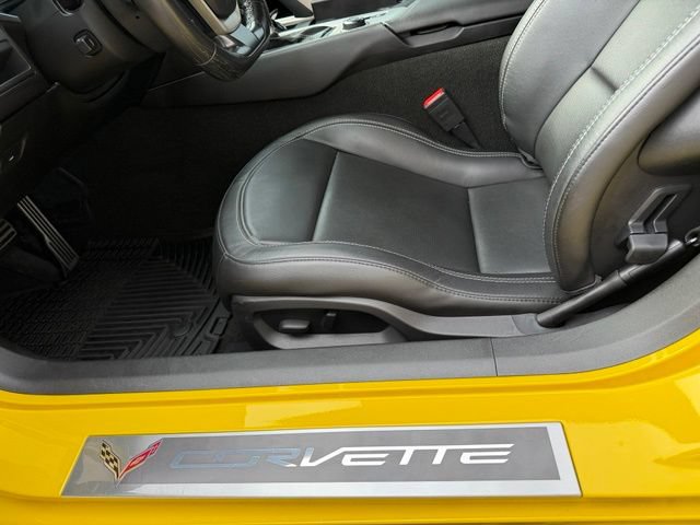 Used 2018 Chevrolet Corvette Grand Sport w/ Grand Sport Heritage Package RWD image 19