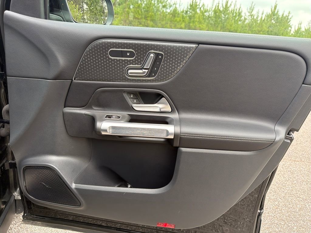 Certified 2024 Mercedes-Benz GLB 250 image 34