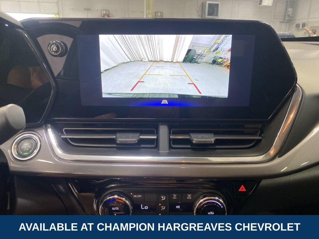 Used 2025 Chevrolet Trax ACTIV w/ Driver Confidence Package FWD image 19