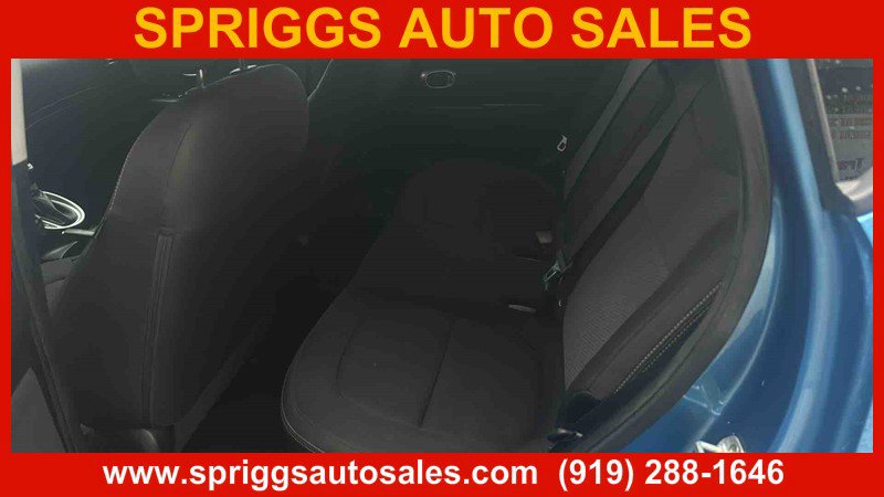 Used 2018 Kia Soul + FWD image 6