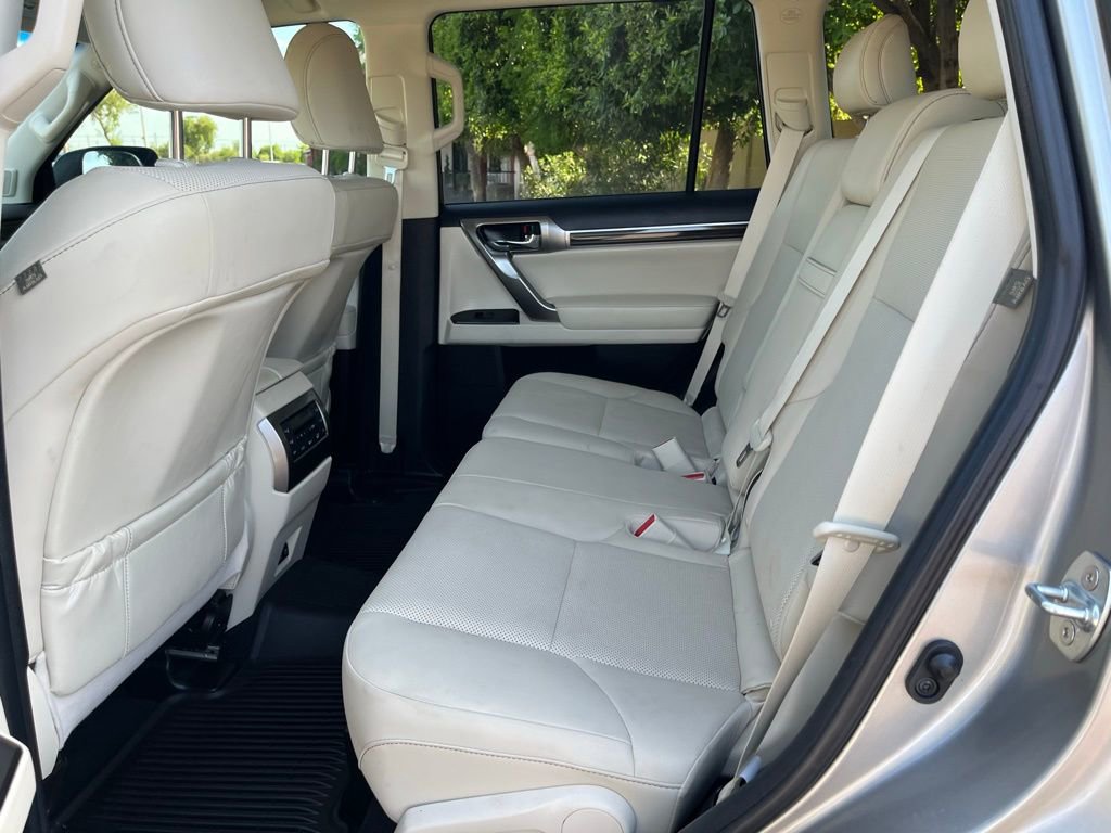 Used 2023 Lexus GX 460 Premium image 24