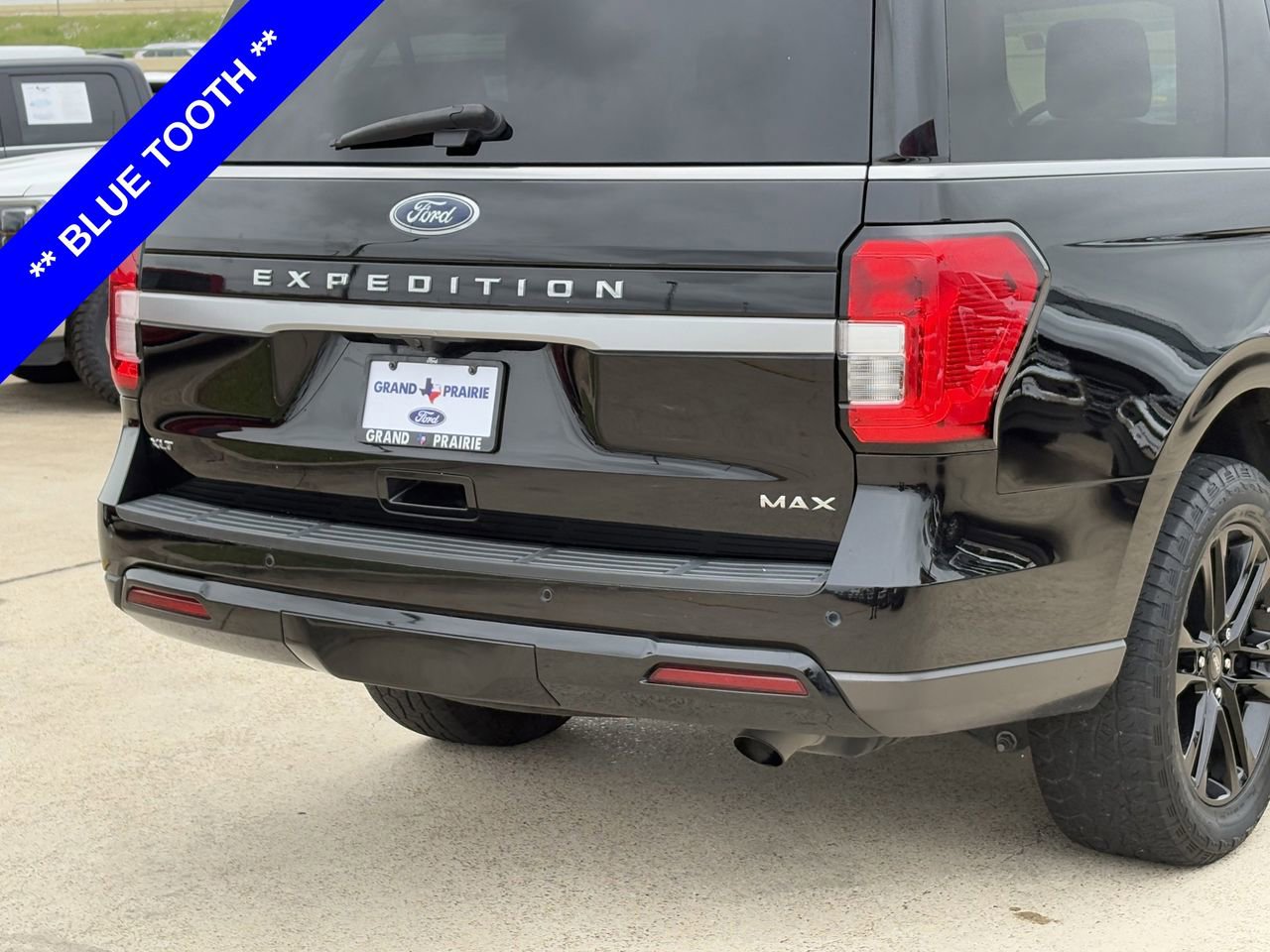 Used 2022 Ford Expedition Max XLT image 8