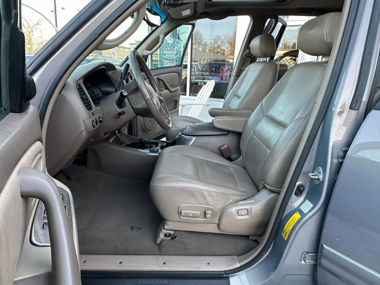 Used 2002 Toyota Sequoia Limited image 36