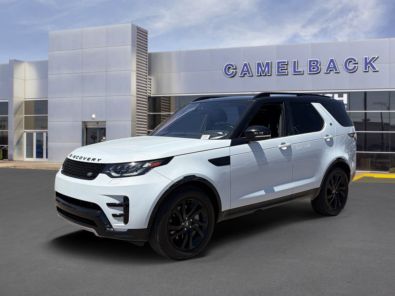 Used 2020 Land Rover Discovery Landmark AWD/4WD image 2