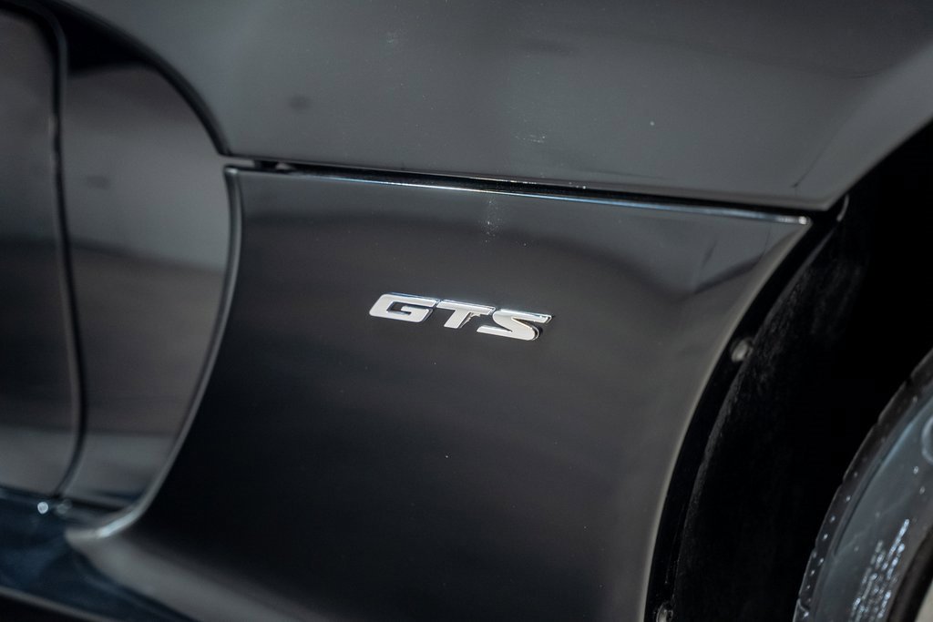 Used 2013 SRT Viper GTS w/ GTS Laguna Interior Pkg image 22