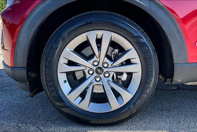 Used 2021 Ford Explorer XLT w/ Equipment Group 202A RWD image 35