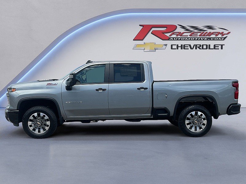 New 2025 Chevrolet Silverado 2500 Custom image 2