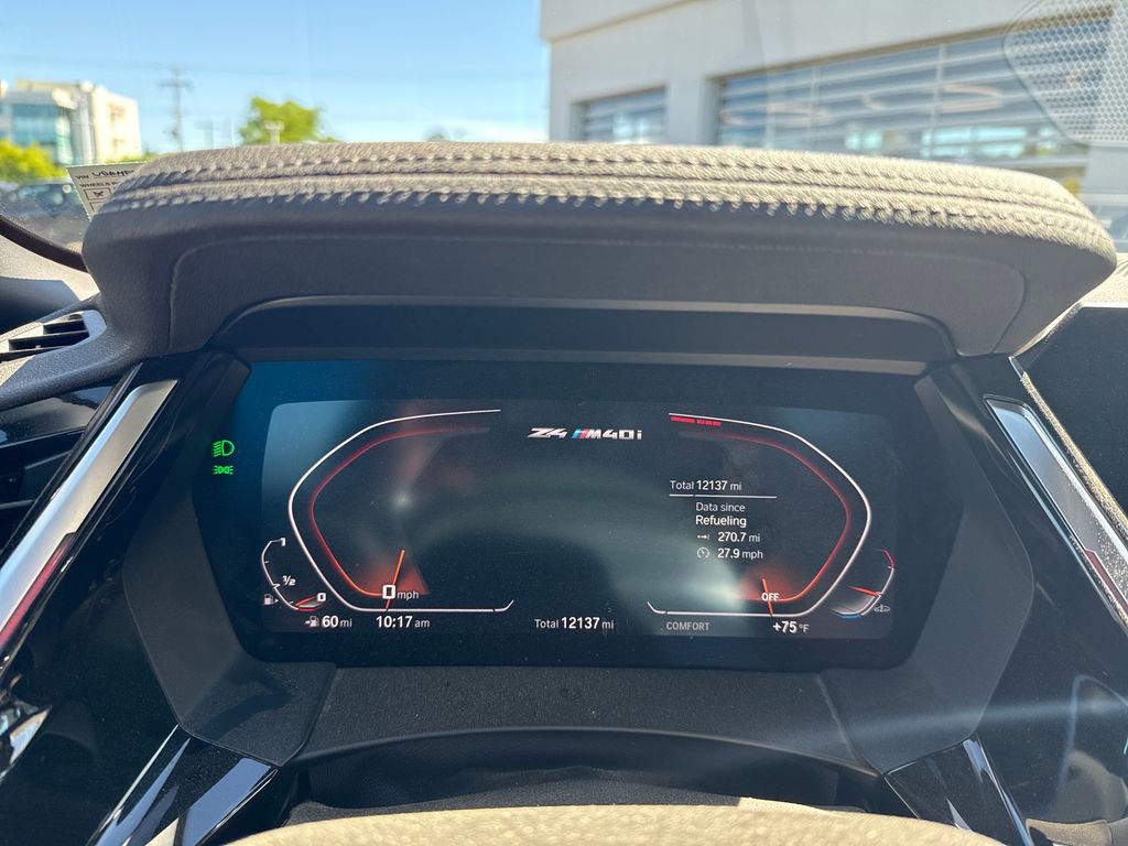 Certified 2022 BMW Z4 M40i w/ Premium Package RWD image 11