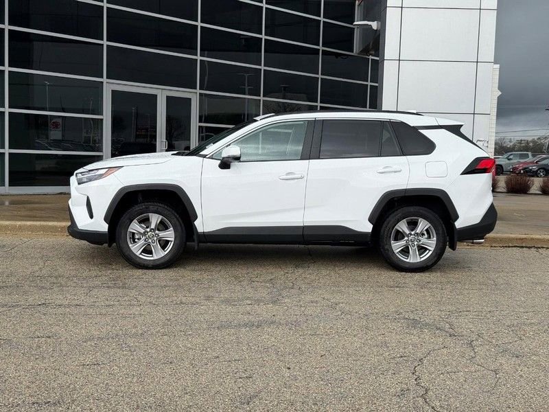 Used 2025 Toyota RAV4 XLE w/ Convenience Package image 6
