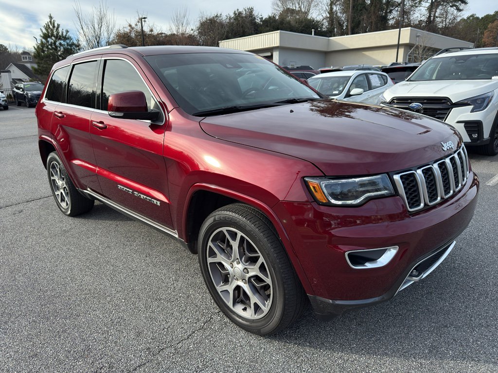 Used 2018 Jeep Grand Cherokee Limited image 3